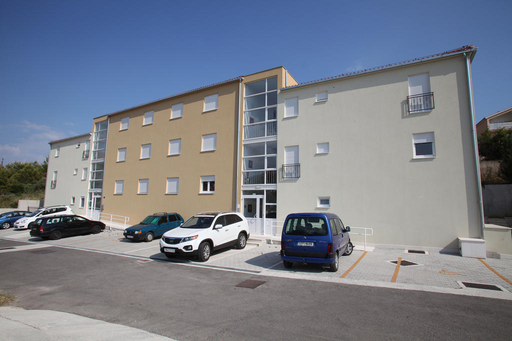 Villa Iris Apartments Сегет-Враница Экстерьер фото
